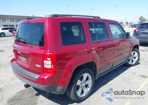 2015 Jeep Patriot Latitude z USA, uszkodzony, nr VIN 1C4NJPFB6FD318503